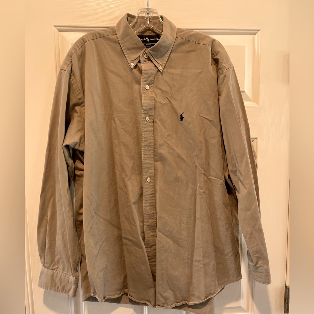 Polo by Ralph Lauren Men's Button-Down Shirt in Khaki with Navy Logo